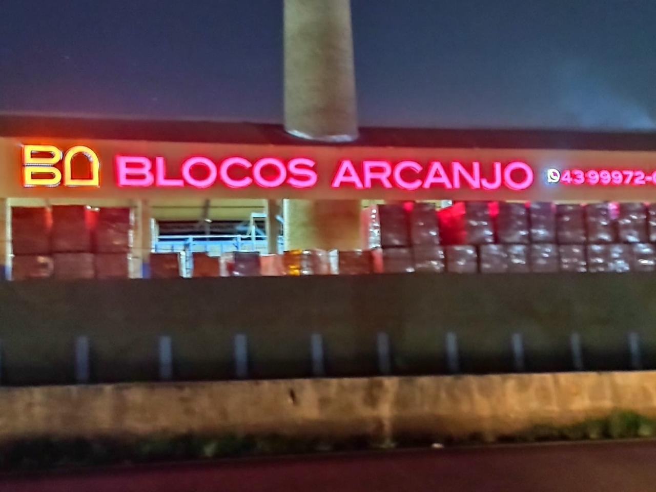 Blocos Arcanjo - Visualização noturna